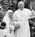 Juan_Pablo_II_con_la_Madre_Teresa_de_Calcuta_3_feb_1986